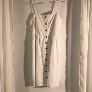 Women’s linen white button dress